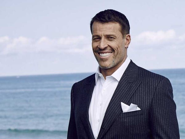 tony-robbins-3.jpg