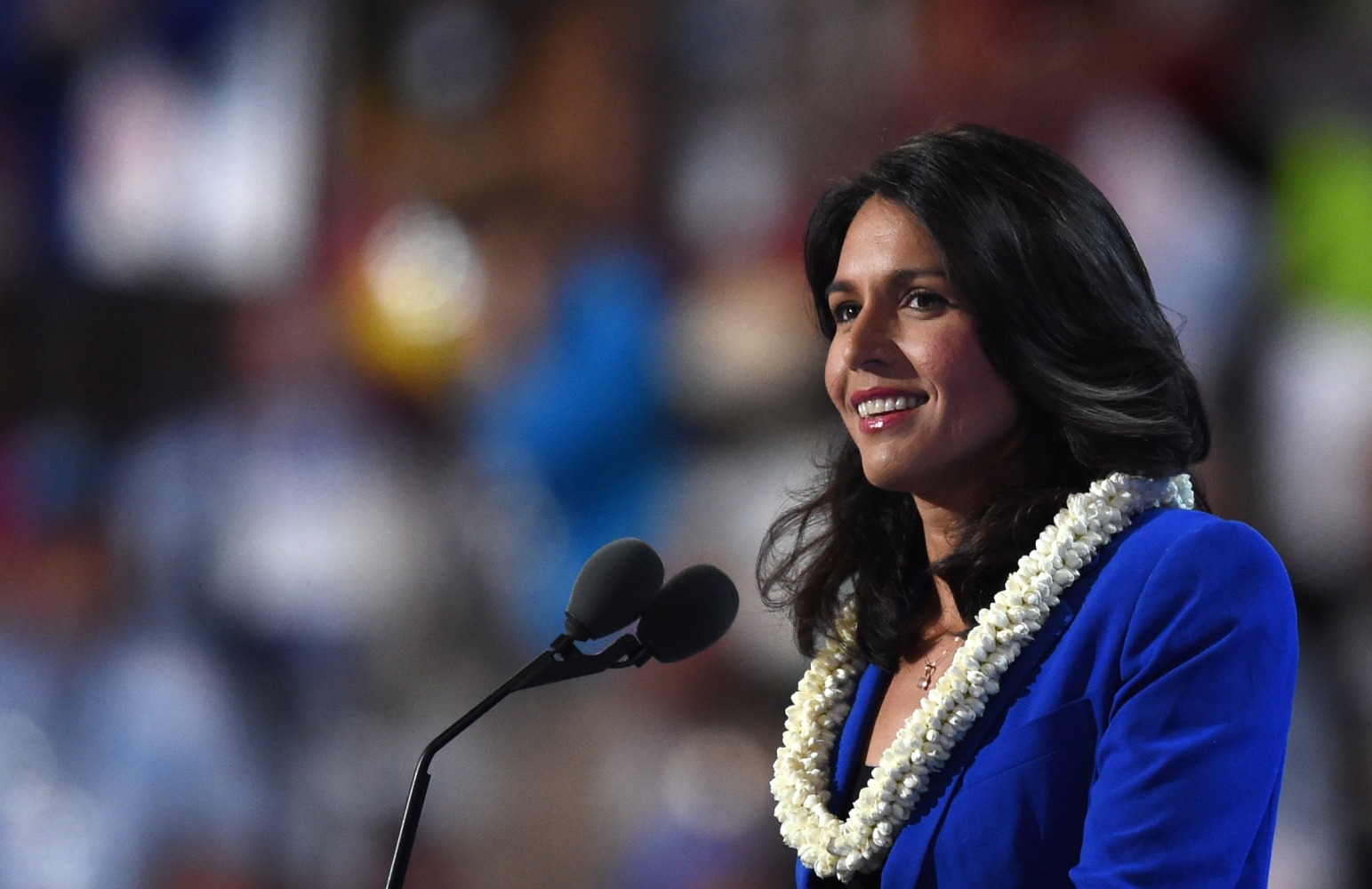 161122-tulsi-gabbard-cr-0417_78468f377efbdece6456d04aa28bbb9f.nbcnews-ux-2880-1000.jpg