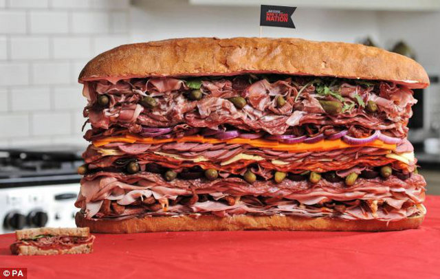 meatiest-sandwich-4.jpg